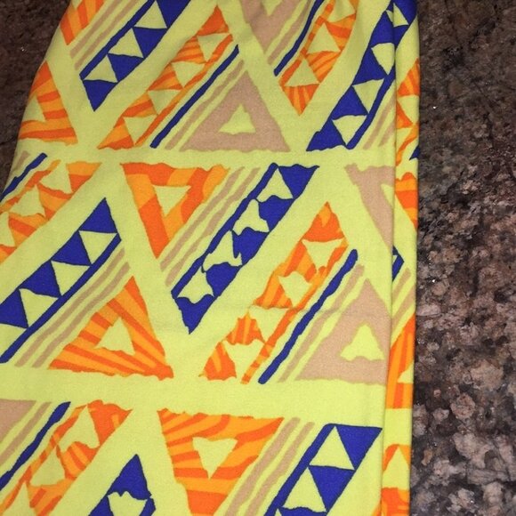 OS NWOT LuLaRoe Leggings H02 4681 - Picture 2 of 3